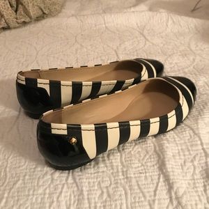 Kate Spade Black and white flats size 8